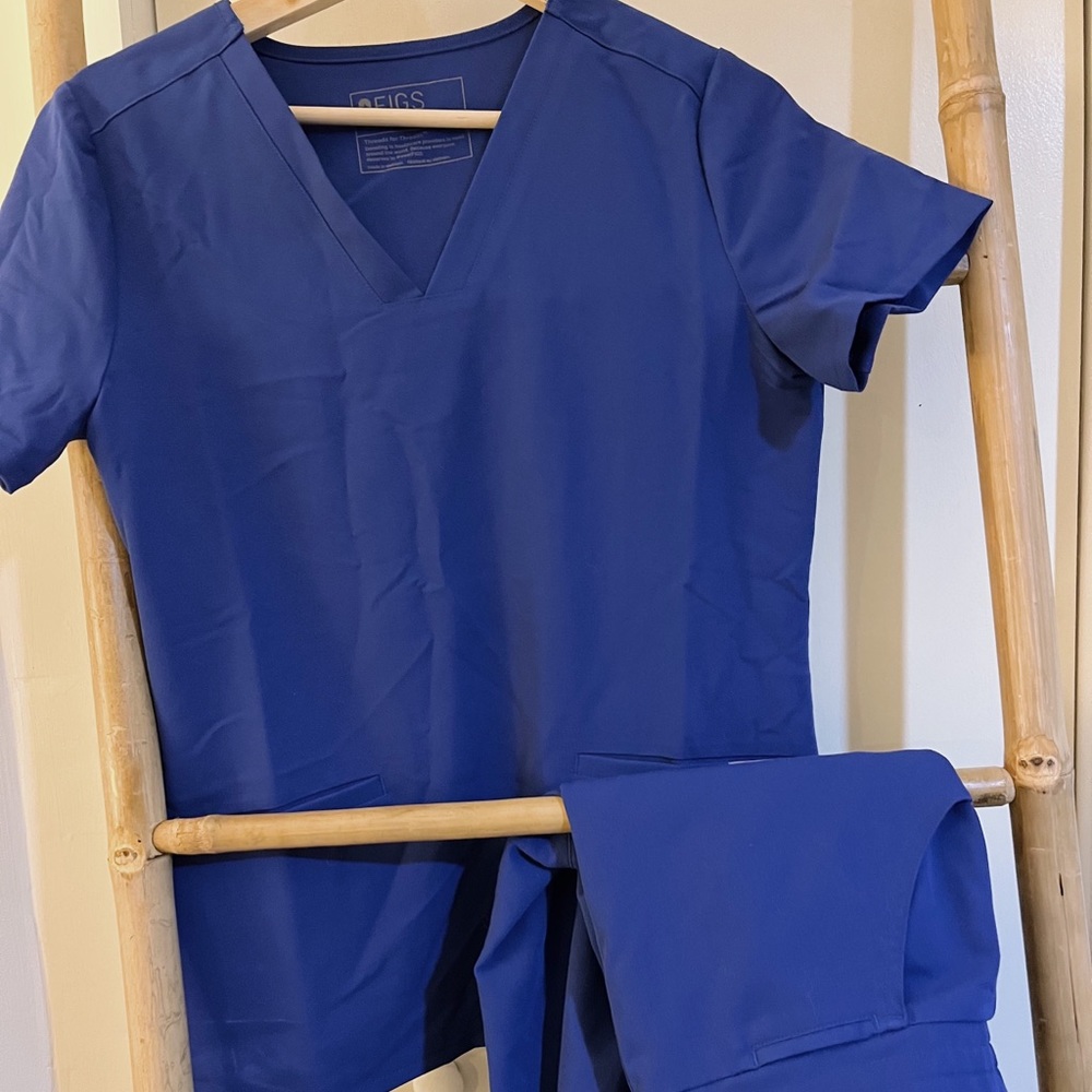 Figs Electric Blue Scrub set